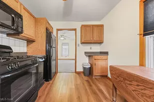 406 S Cleveland Ave, Mogadore, OH 44260 - Photo 3