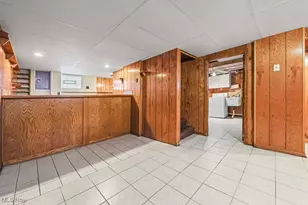 406 S Cleveland Ave, Mogadore, OH 44260 - Photo 23