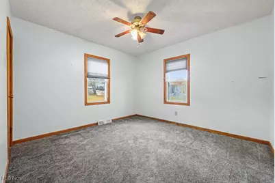 406 S Cleveland Avenue, Mogadore, OH 44260 - Photo 9