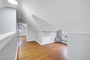 1459 Wade Park Ave, Akron, OH 44310 - Photo 17