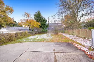 1459 Wade Park Ave, Akron, OH 44310 - Photo 3