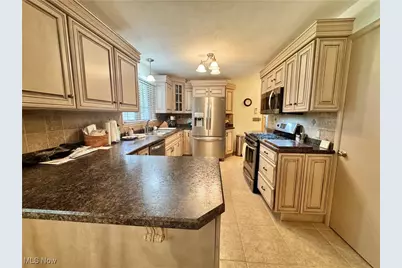 8167 Bendemeer Drive, Youngstown, OH 44514 - Photo 7