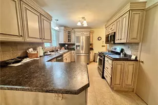 8167 Bendemeer Dr, Youngstown, OH 44514 - Photo 7