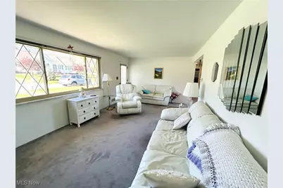 188 Columbus Way, Weirton, WV 26062 - Photo 5