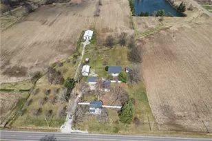 9865 Tallmadge Rd, Diamond, OH 44412 - Photo 11