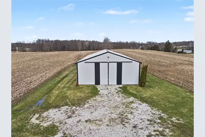 9865 Tallmadge Road, Diamond, OH 44412 - Photo 17
