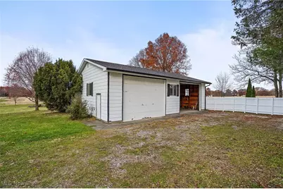 9865 Tallmadge Road, Diamond, OH 44412 - Photo 19