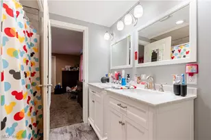 704 Reno Dr, Louisville, OH 44641 - Photo 29