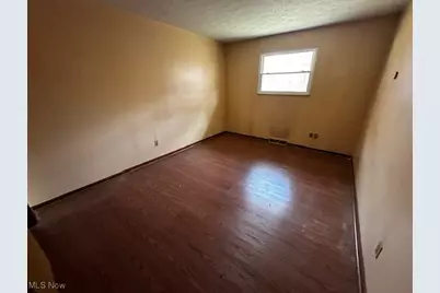 2512 Wick Street SE, Warren, OH 44484 - Photo 9