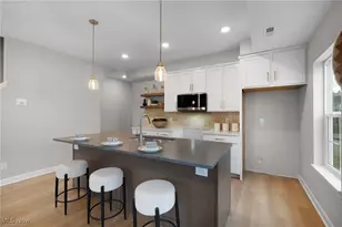 445 Harbor Ln, Lorain, OH 44052 - Photo 11