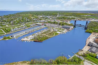 445 Harbor Lane, Lorain, OH 44052 - Photo 41