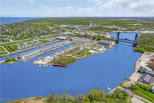 445 Harbor Ln, Lorain, OH 44052 - Photo 41