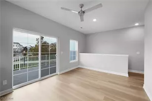 445 Harbor Ln, Lorain, OH 44052 - Photo 15