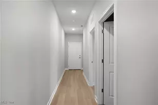 445 Harbor Ln, Lorain, OH 44052 - Photo 29