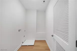 445 Harbor Ln, Lorain, OH 44052 - Photo 27