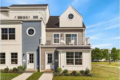 445 Harbor Lane, Lorain, OH 44052 - Photo 1