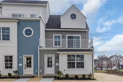 445 Harbor Lane, Lorain, OH 44052 - Photo 1