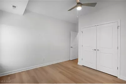 445 Harbor Lane, Lorain, OH 44052 - Photo 17