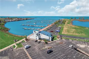 445 Harbor Ln, Lorain, OH 44052 - Photo 41