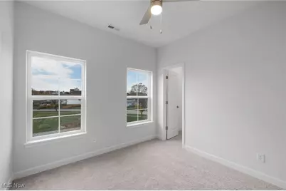 445 Harbor Lane, Lorain, OH 44052 - Photo 23