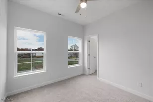 445 Harbor Ln, Lorain, OH 44052 - Photo 23