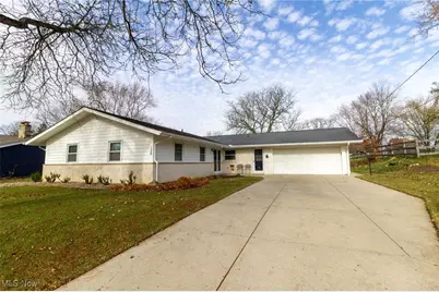 126 Greenbriar Drive, Aurora, OH 44202 - Photo 1