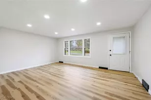 2057 Darnell Dr, Coventry, OH 44319 - Photo 5