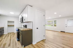 2057 Darnell Dr, Coventry, OH 44319 - Photo 7