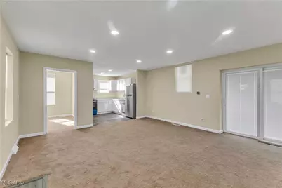2400 Oberlin Avenue, Lorain, OH 44052 - Photo 3