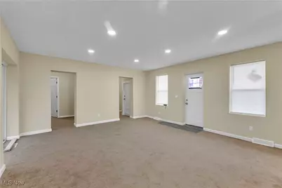 2400 Oberlin Avenue, Lorain, OH 44052 - Photo 5