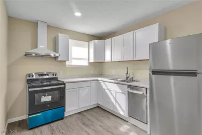 2400 Oberlin Avenue, Lorain, OH 44052 - Photo 7