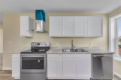 2400 Oberlin Avenue, Lorain, OH 44052 - Photo 25