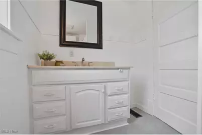 551 S South Street, Alliance, OH 44601 - Photo 17