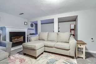 354 Hiwood Ave, Munroe Falls, OH 44262 - Photo 21