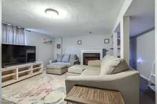 354 Hiwood Ave, Munroe Falls, OH 44262 - Photo 23