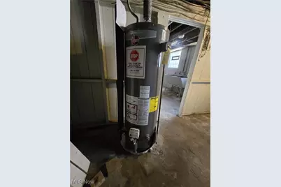 1159 Carey Avenue, Akron, OH 44314 - Photo 21