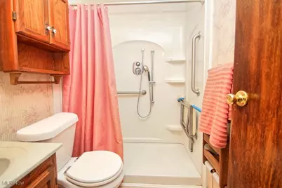 297 Abbe Road N, Elyria, OH 44035 - Photo 13