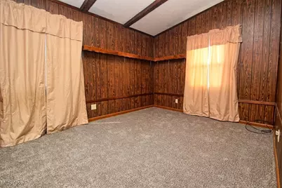 297 Abbe Road N, Elyria, OH 44035 - Photo 15
