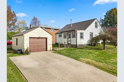 375 25th Street SE, Massillon, OH 44646 - Photo 3