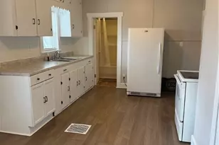 1729 Gambrinus Ave SW, Canton, OH 44706 - Photo 11