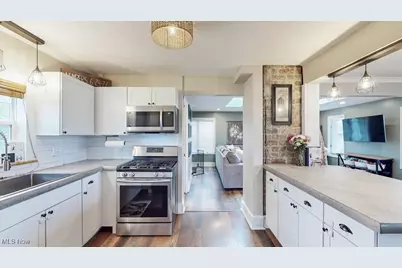 1630 E Maple Street NW, North Canton, OH 44720 - Photo 9