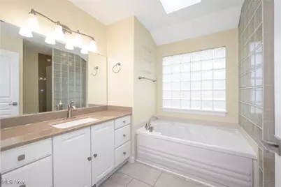 2975 Waterford Drive, Twinsburg, OH 44087 - Photo 23