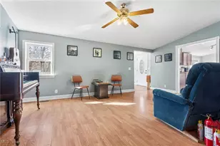 7279 SE Edie Hill Rd, Uhrichsville, OH 44683 - Photo 9