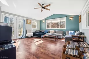 7279 SE Edie Hill Rd, Uhrichsville, OH 44683 - Photo 5