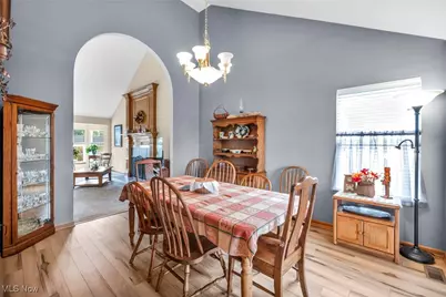 902 Devonwood Drive, Wadsworth, OH 44281 - Photo 11