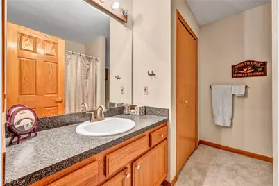902 Devonwood Drive, Wadsworth, OH 44281 - Photo 35
