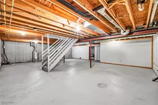 902 Devonwood Dr, Wadsworth, OH 44281 - Photo 37