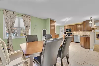 5229 Dungannon Circle NW, North Canton, OH 44720 - Photo 7