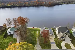 1531 Lake Crest Dr, Roaming Shores, OH 44084 - Photo 3