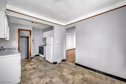 19520 Maple Heights Boulevard, Maple Heights, OH 44137 - Photo 13